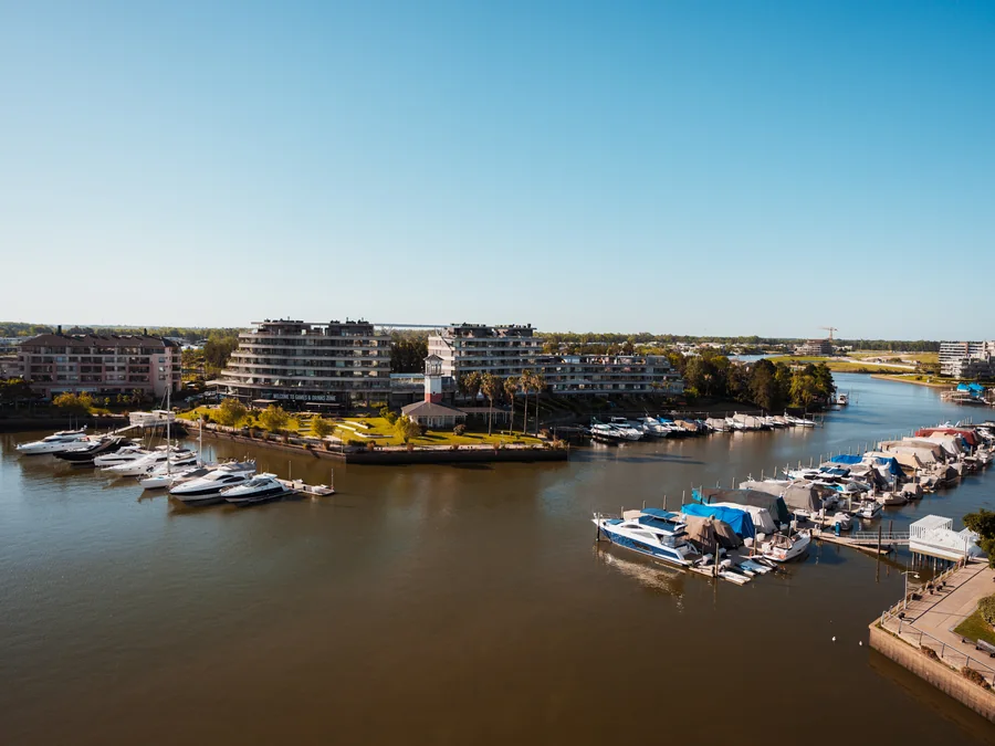 Marina y puerto de la Bahía Grande de Nordelta