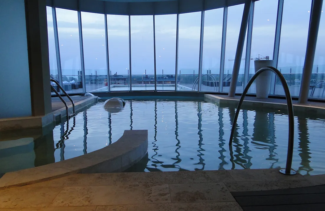 Membresía mensual de W Spa con circuito de aguas y gimnasio